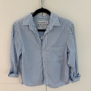 Frank & Eileen Blue and White Casual Button Down Shirt